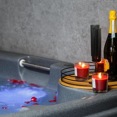 Riverside Studio With Jacuzzi! Шефилд Екстериор снимка