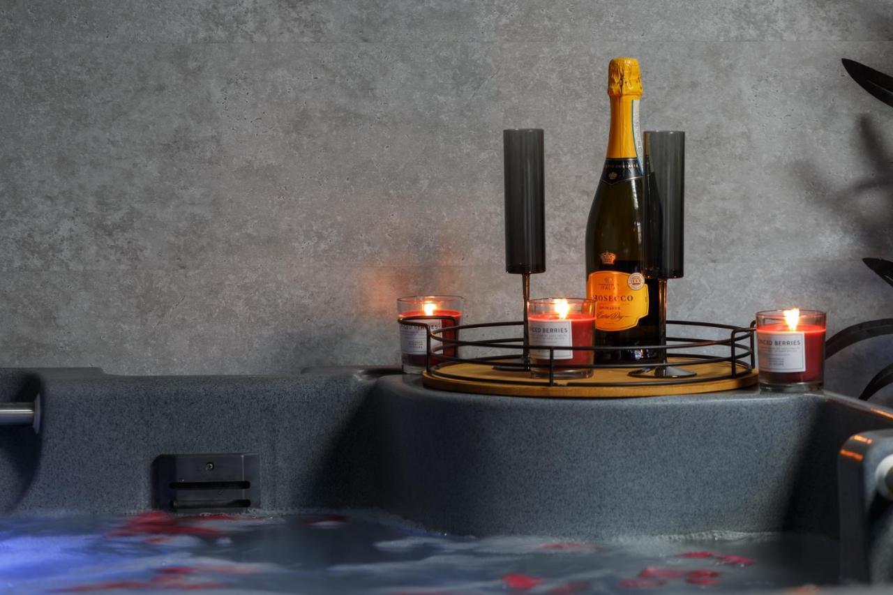 Riverside Studio With Jacuzzi! Шефилд Екстериор снимка